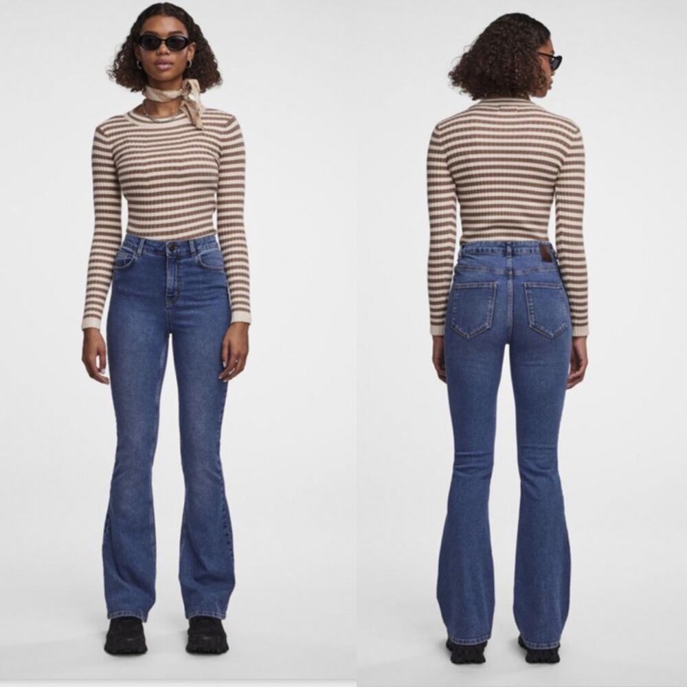 NWT $70 Pieces UK Denim Flare Fit High Waist Jeans MED NEW